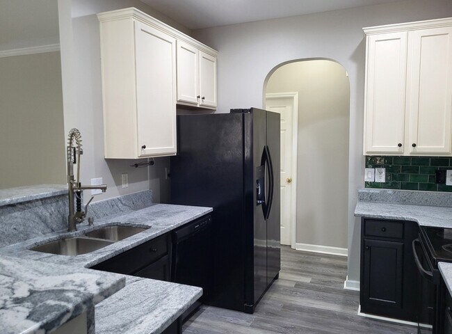 Building Photo - 413 Diversity Way