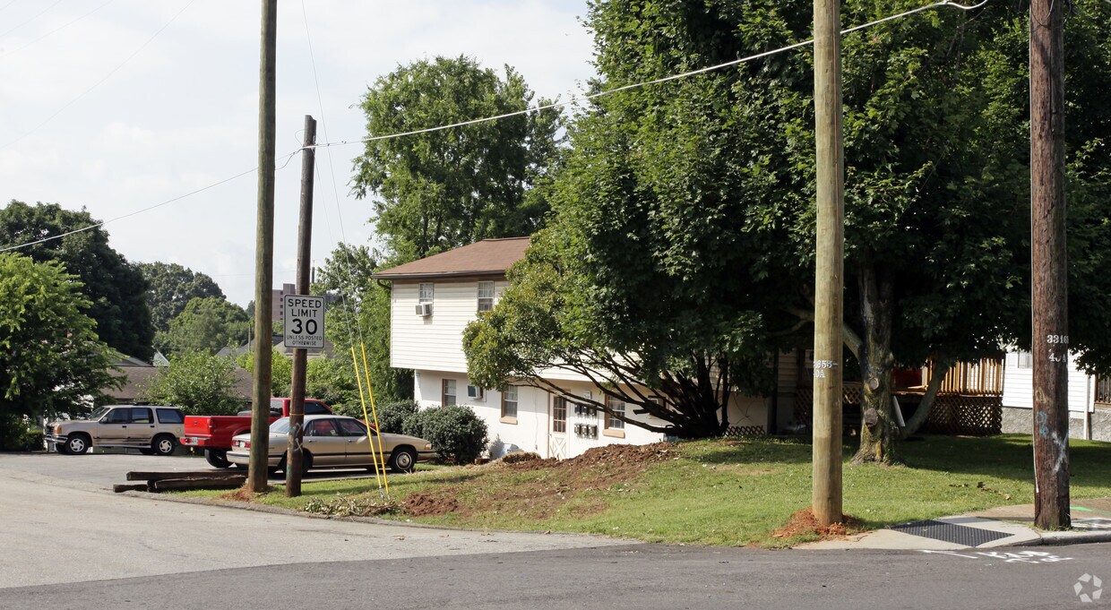 Building Photo - 1620 Washington Pike