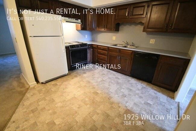 Building Photo - 1925 Willow Hill Dr