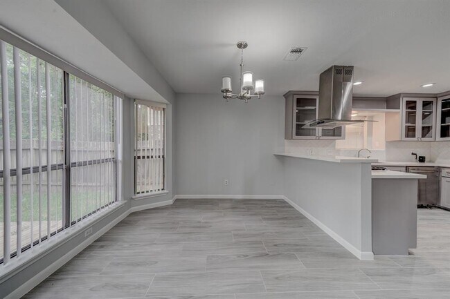 Foto del edificio - 78 Brookflower Rd