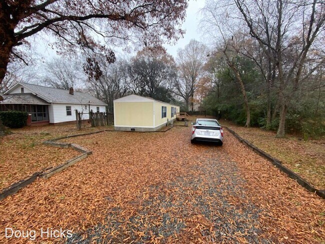 Building Photo - 2 br, 2 bath House - 213 Brown St SW