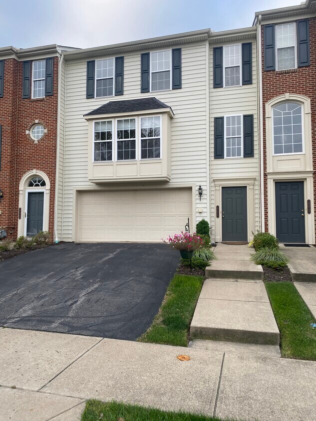 402 Village Pl, Wexford, PA 15090 Townhome Rentals in Wexford PA