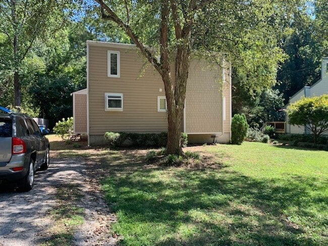 Building Photo - Gorgeous Home. APPLY NOW! Do not miss out!