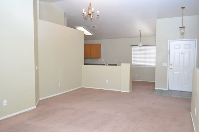 Foto del edificio - NLV - 1 STORY CORNER LOT HOME