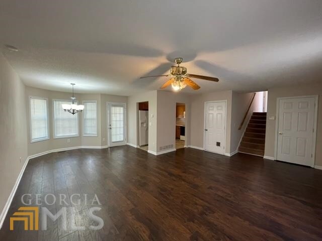 Building Photo - 813 Regency Ct