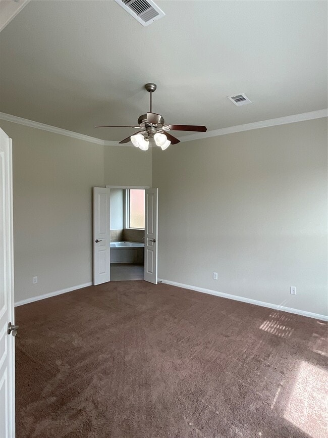 Building Photo - 10022 Western Pine Trail