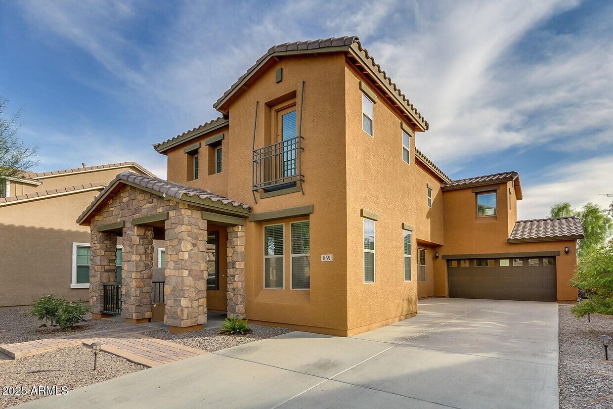 Foto principal - 869 E Doral Ct