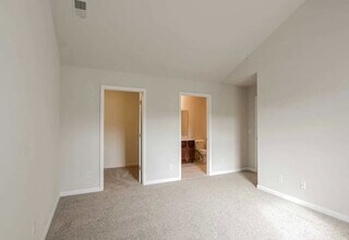 Interior Photo - Harvard Place Apartments