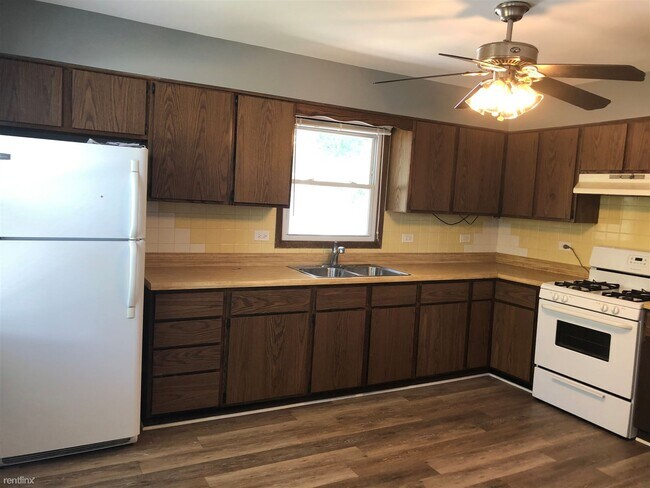 Foto del edificio - 4 br, 1.5 bath House - 1313 Cherokee Dr