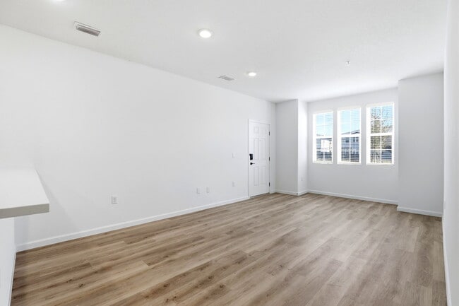 Floor Plan A - Venture Apartments