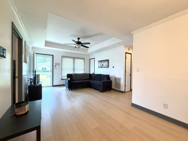 Building Photo - 783 Princeton Cir