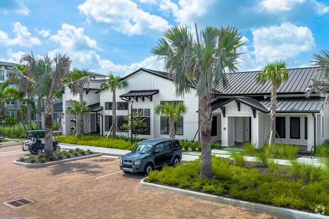 Centro de arrendamiento - Harper Grove