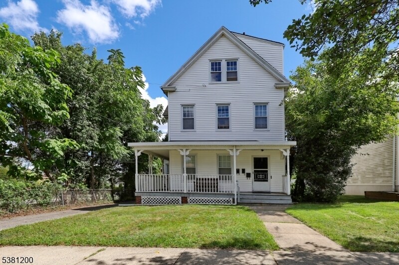 Foto principal - 35 Montrose Ave