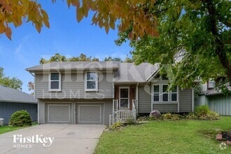 Building Photo - 8104 N Everton Ave