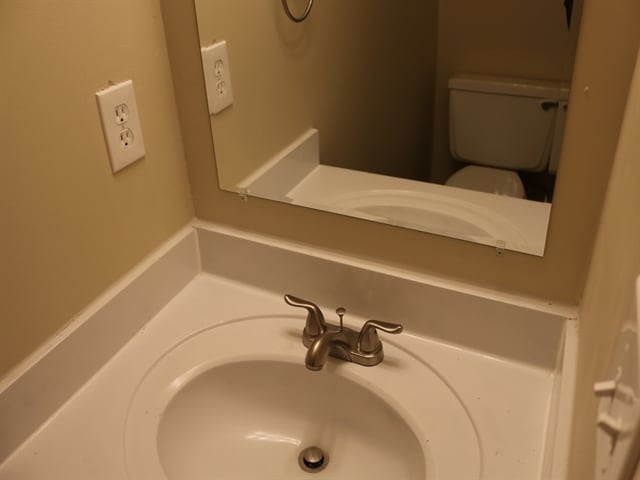 Foto del edificio - 1100 Lavender Ln