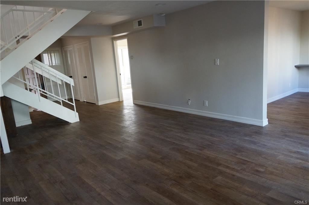Primary Photo - 3 br, 2 bath Condo - 4851 Royce Rd
