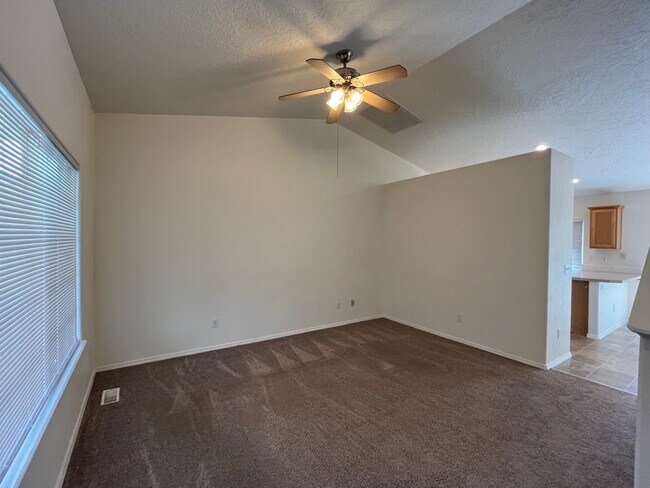 Foto del edificio - 11829 Shelburne St