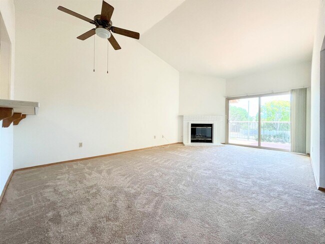 Foto del edificio - Upper Level Condo in The Villas of Calavera Hills!