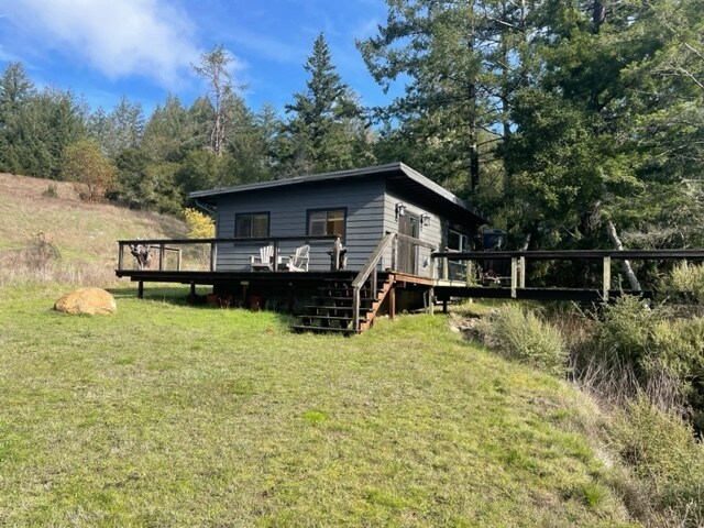 Primary Photo - 5885 Lucas Valley Rd