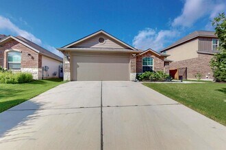 Building Photo - 112 Palo Duro Ct