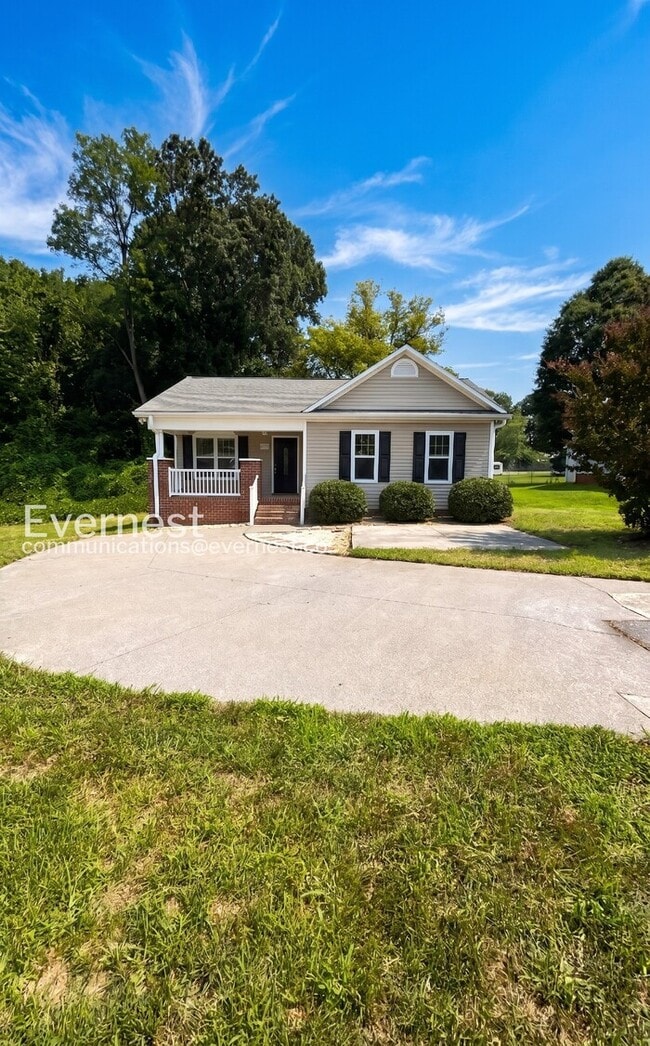Building Photo - 2280 Aurelia Ct