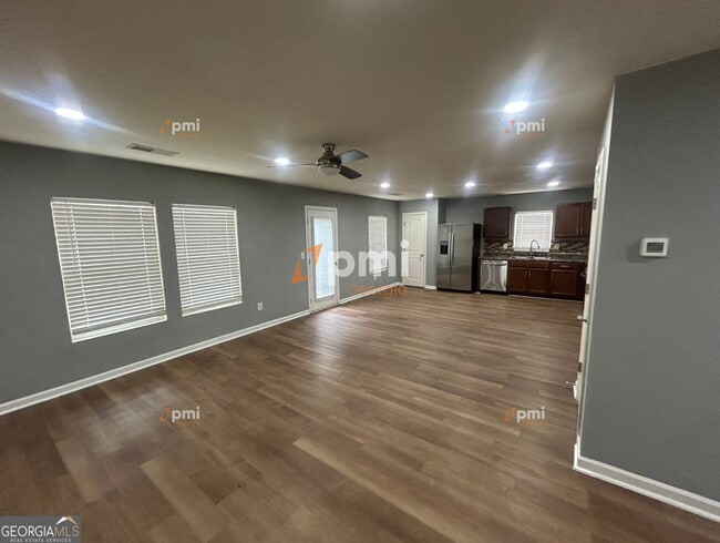 Building Photo - 156 Sourwood Ln