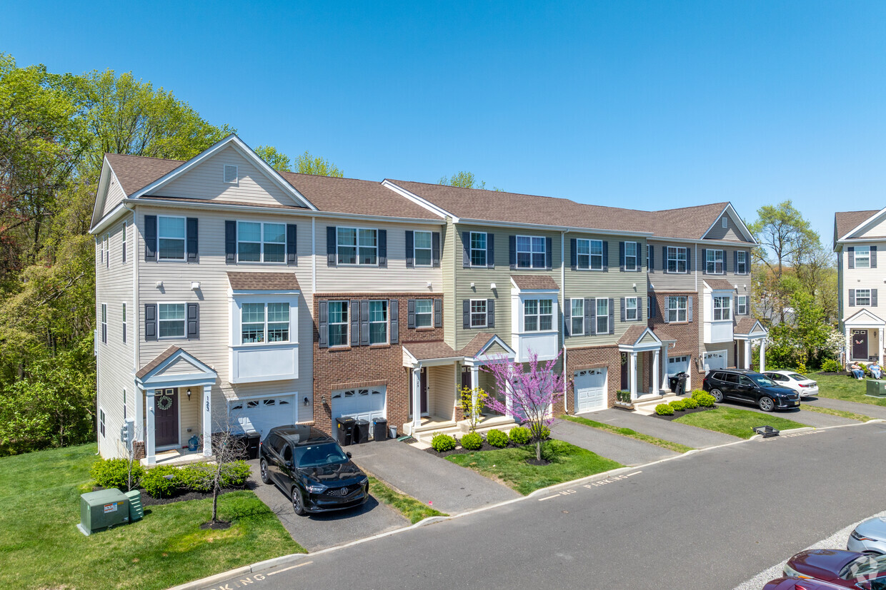 Primary Photo - Georgetown Mews Townhomes