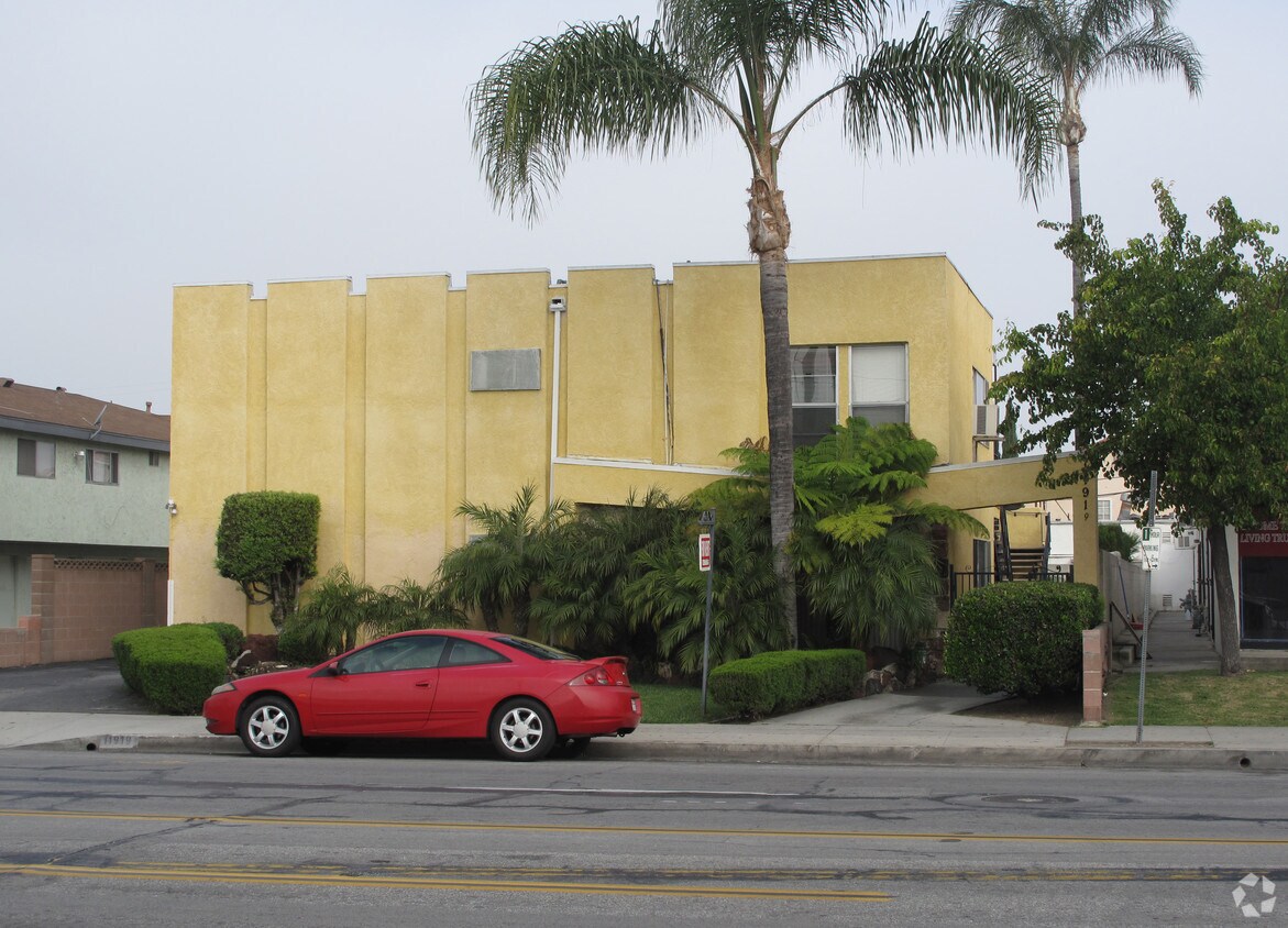 Foto del edificio - 11919 Old River School Rd