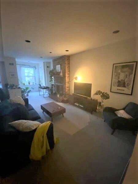 Foto del edificio - 643 4th St NE