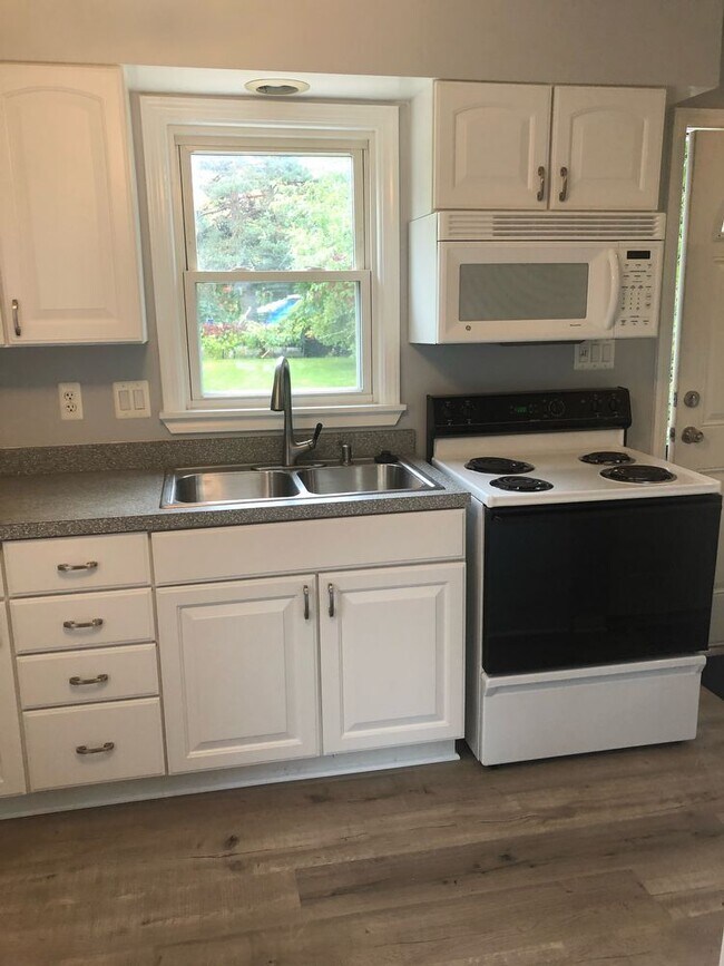 Foto del edificio - Clarkston 2 bdrm home