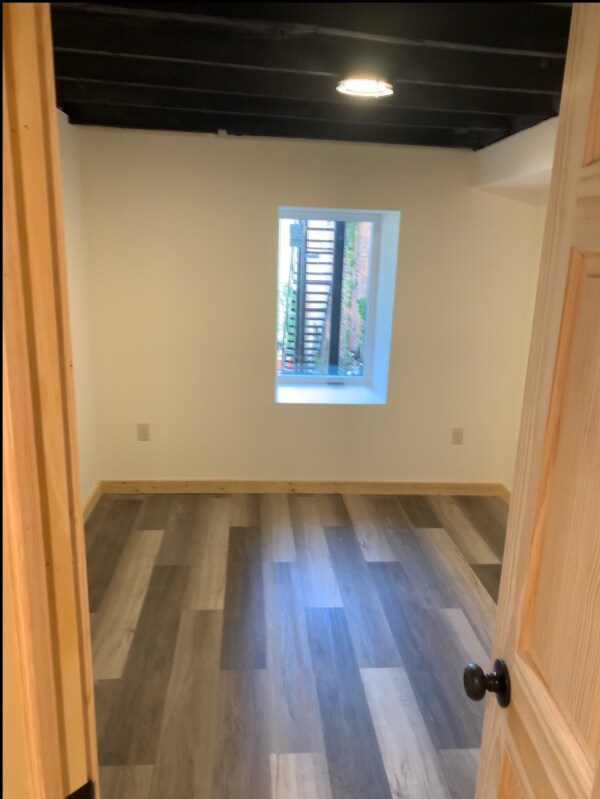 Foto del edificio - 40 N Main St