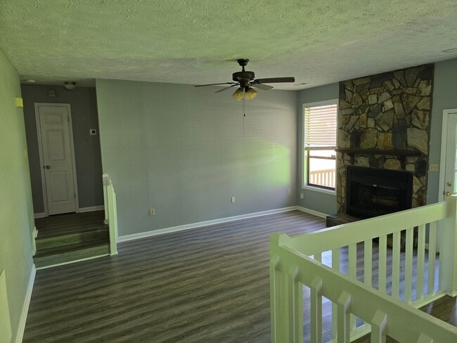 Building Photo - 7112 Porto Pl
