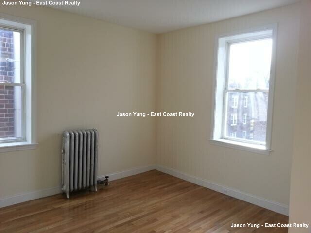 Building Photo - 56 Egmont St