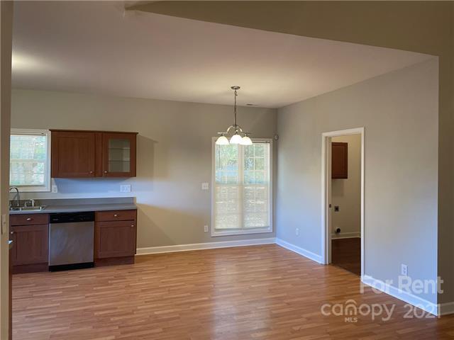 Foto del edificio - 4319 Faraday St