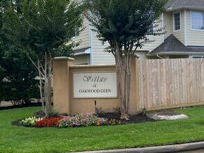 Building Photo - 17234 Oakwood Chase Dr