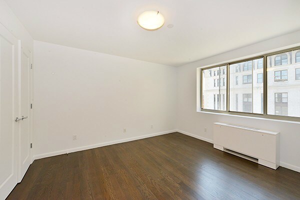 Building Photo - 159 Bleecker St