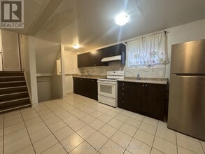 Building Photo - 24 Peterson Ct