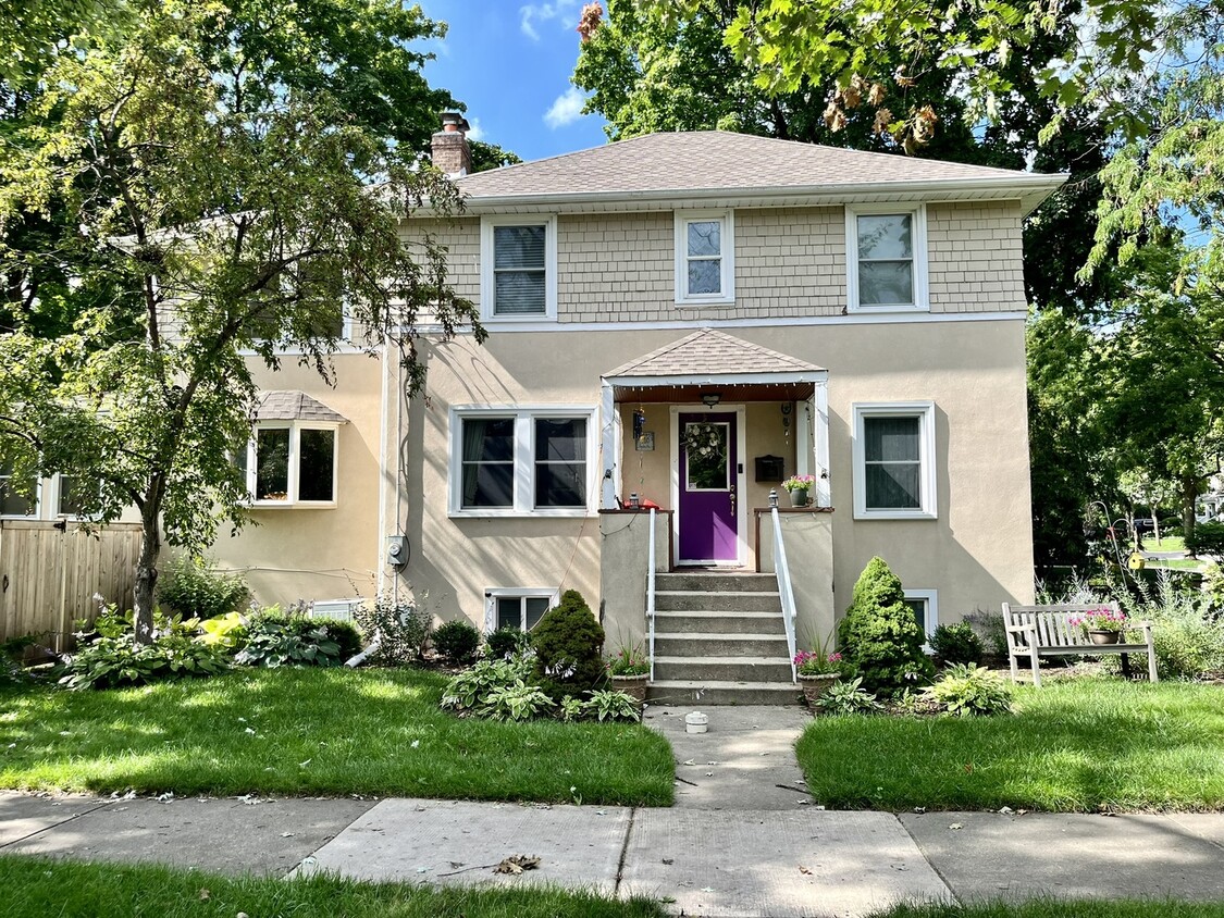 Primary Photo - 410 Provident Ave