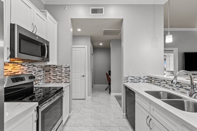 Foto del edificio - 1900 Genesee St