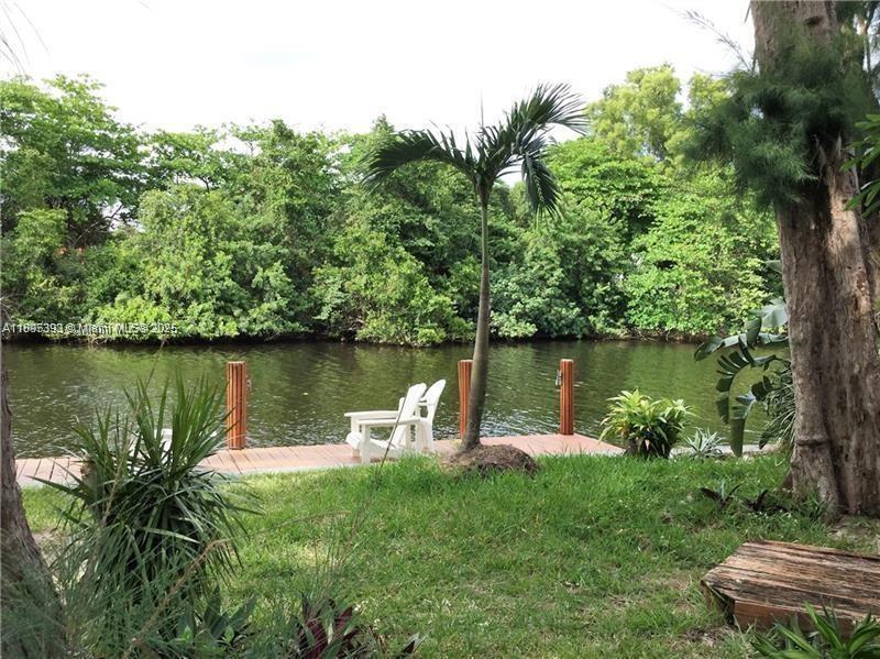 Foto principal - 3251 SW 44th St