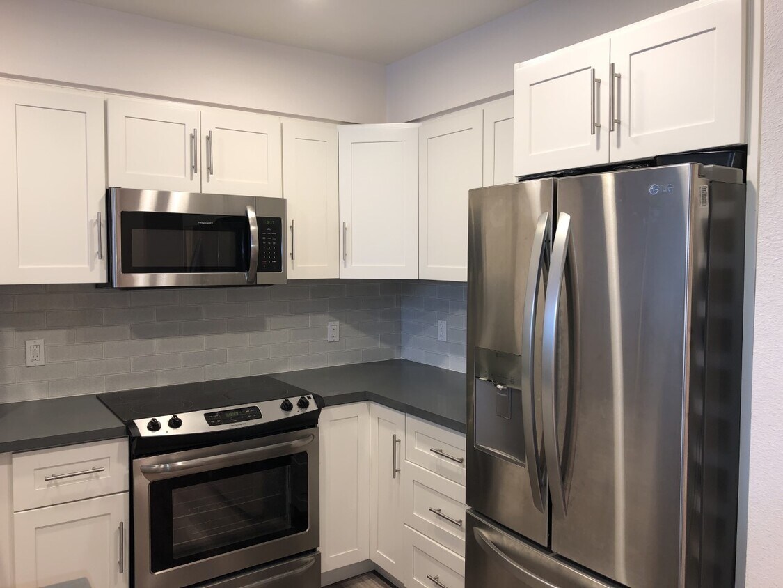 Foto principal - 8400 Oceanview Ter