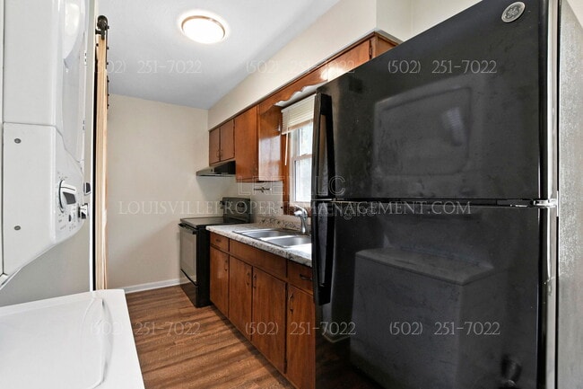 Building Photo - 1716 Bonnyville Blvd