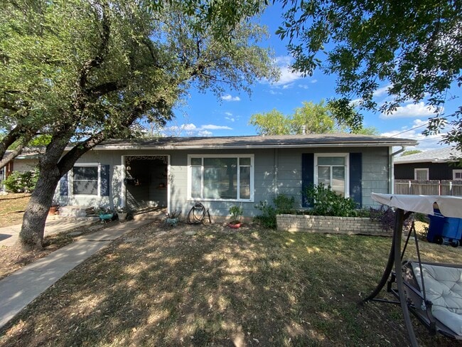 Building Photo - 4506 Neer Ave
