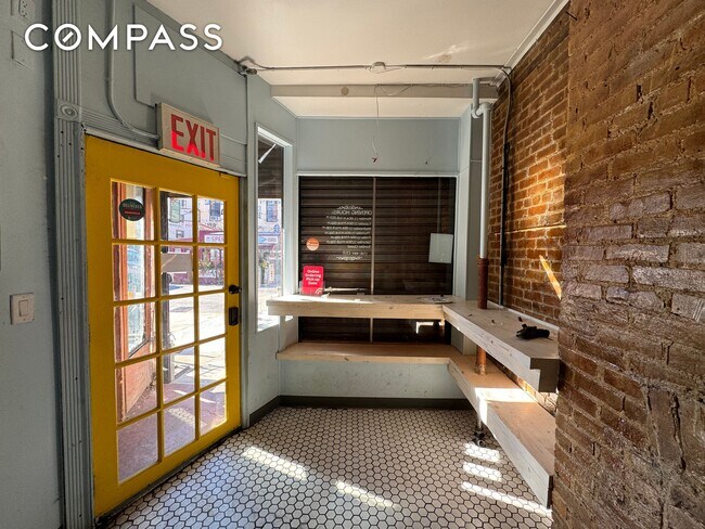 Foto del edificio - 393 Classon Ave