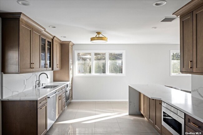 Foto del edificio - 1024 Westwood Rd
