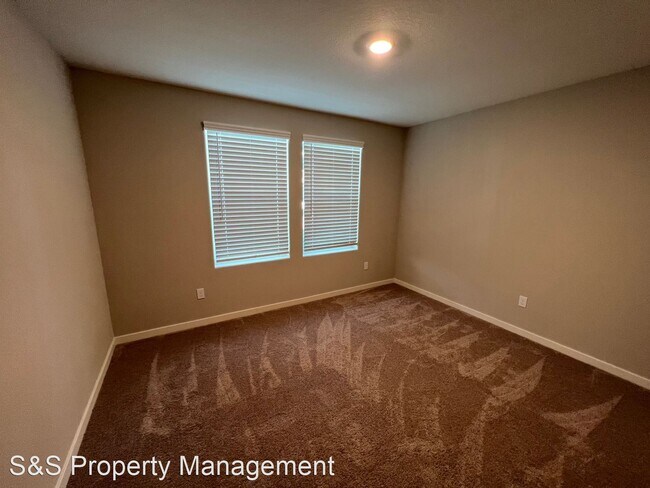 Building Photo - 2 br, 2 bath House - 3237 New York Road
