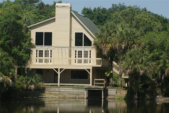Building Photo - 11023 Desoto Rd