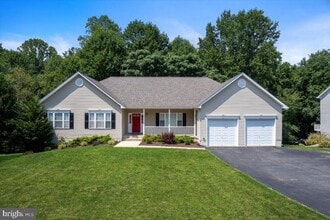 Building Photo - 170 Coventry Ct