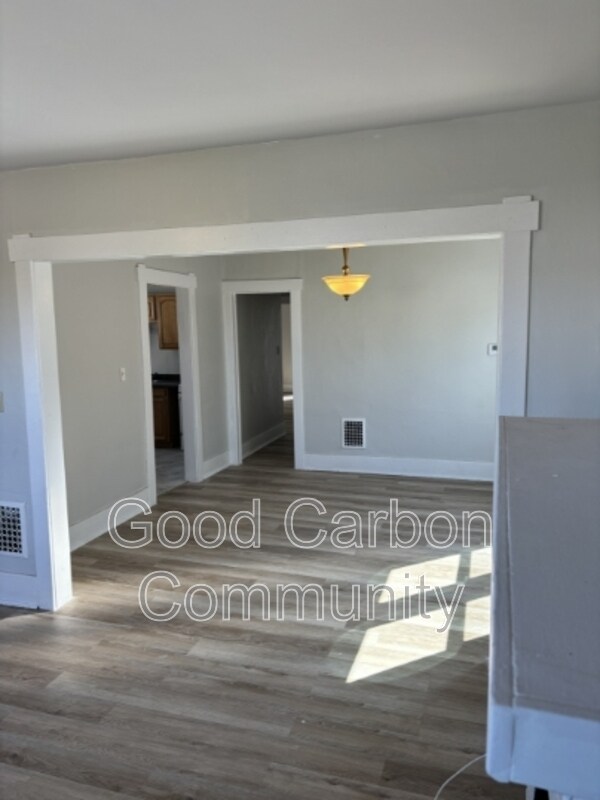 Foto del edificio - 2273 Delaware Ave
