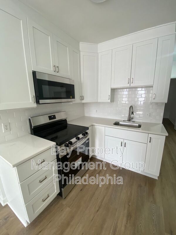 Foto del edificio - 1621 W Montgomery Ave